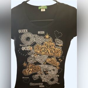 Y2K Edelweiss  “Glamorous Queen” Graphic Tee | Black | Small